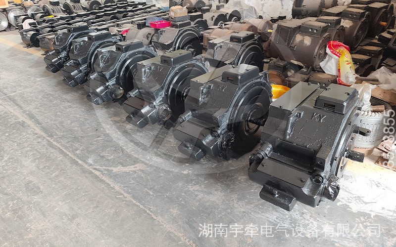 一批ZQ-21矿用牵引电机整装发往海外